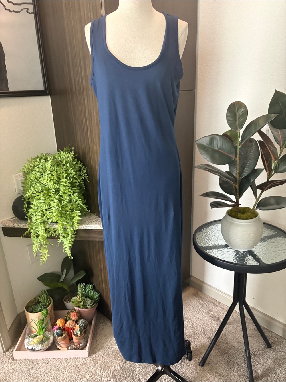 Sleeveless Navy Maxi Dress - Brand: